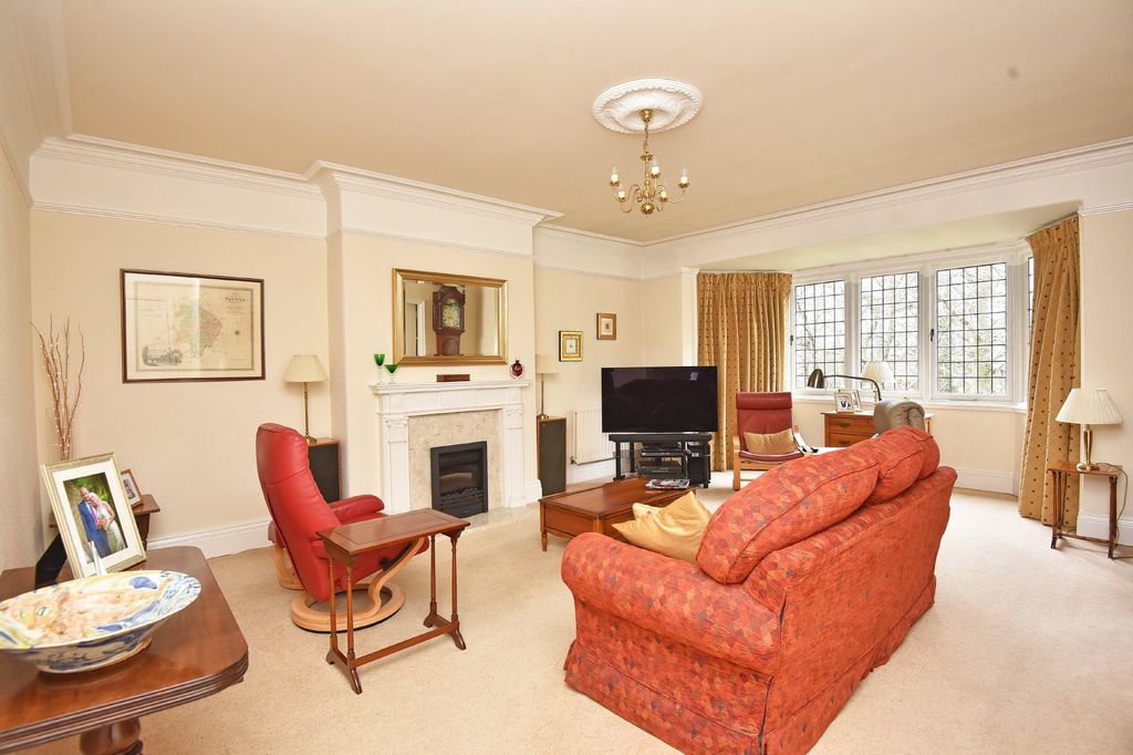 Property photo 3 of 15