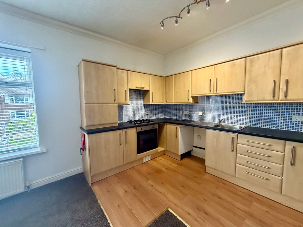 Property photo 2 of 6