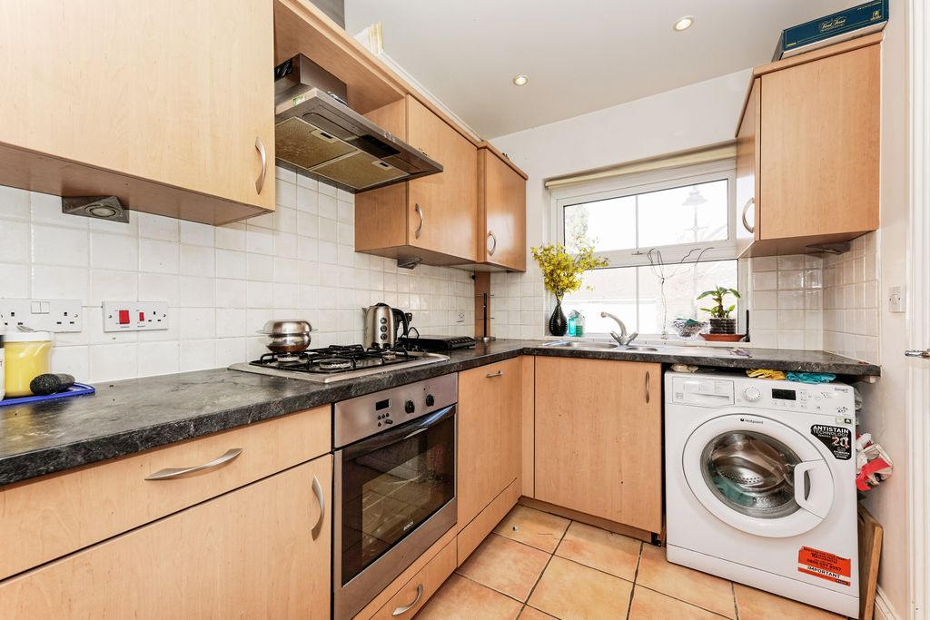 Property photo 3 of 10 3.Jpg