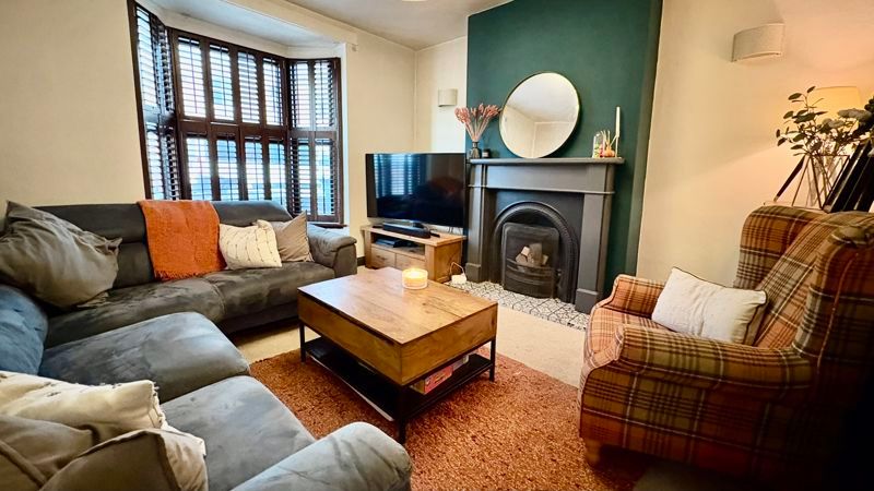 Property photo 1 of 16 Photo 11