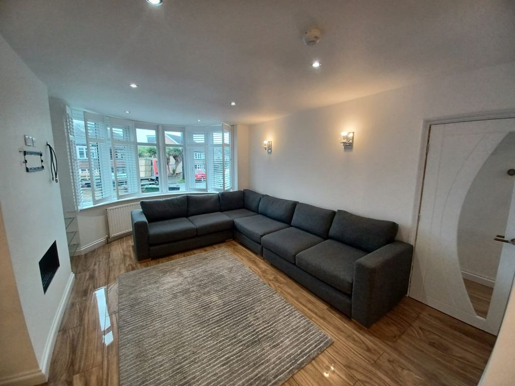 Property photo 2 of 22 Picture No. 07