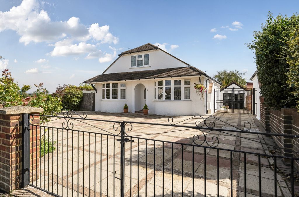 Property photo 1 of 20 1349721-19-68c2De...