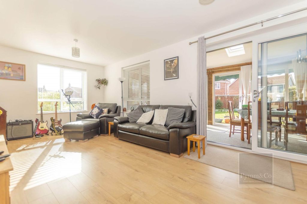 Property photo 3 of 19