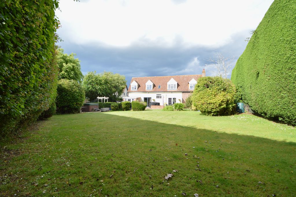 Property photo 2 of 29