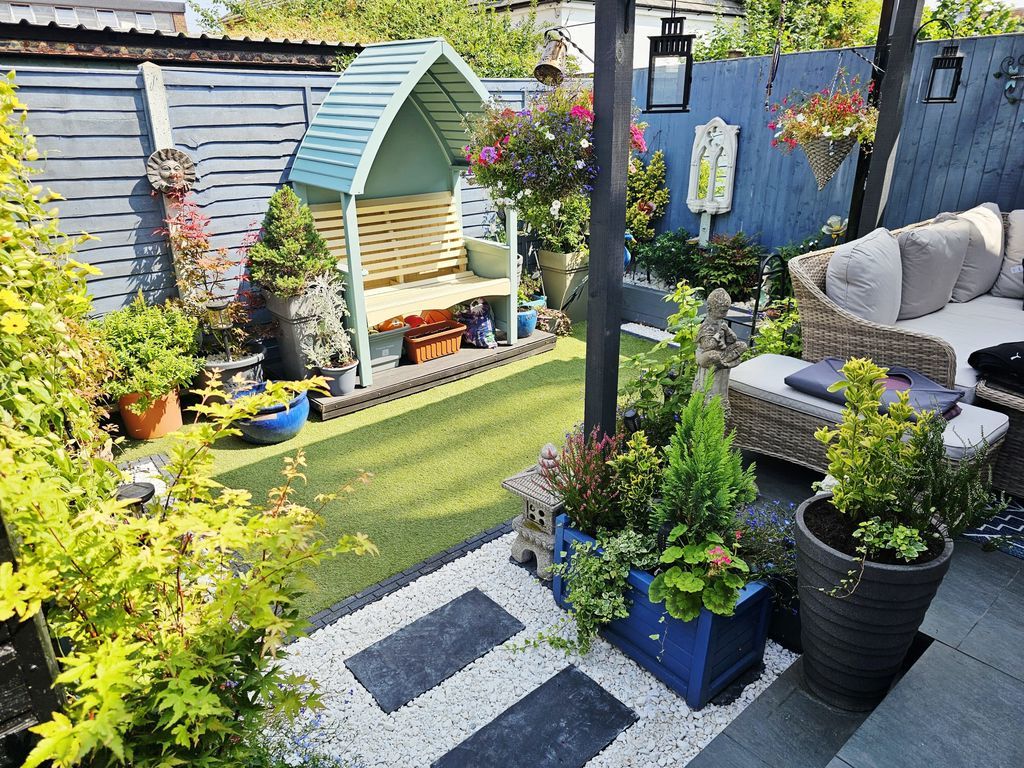 Property photo 3 of 21 Photo 21