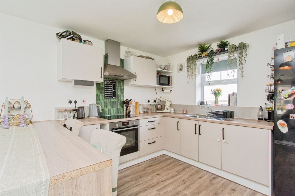 Property photo 3 of 14