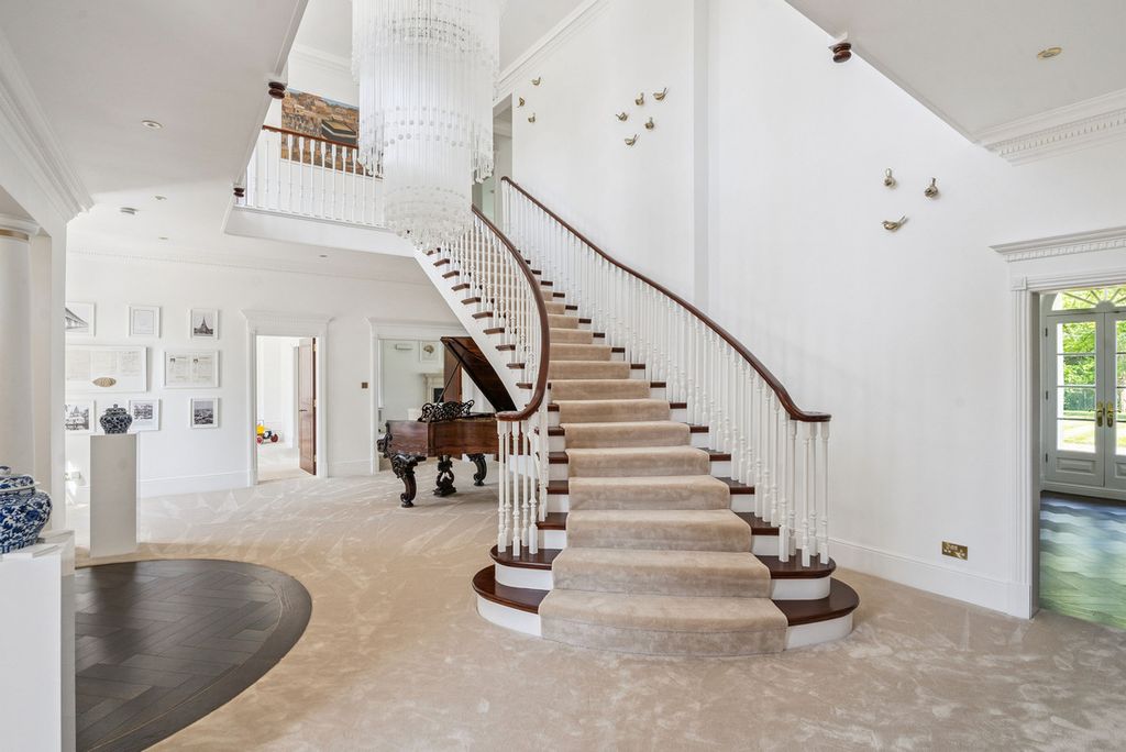 Additional image 4 of 8 bed detached house for saleHolbrook Lane, Chislehurst BR7