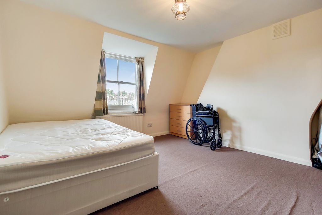 Property photo 2 of 7