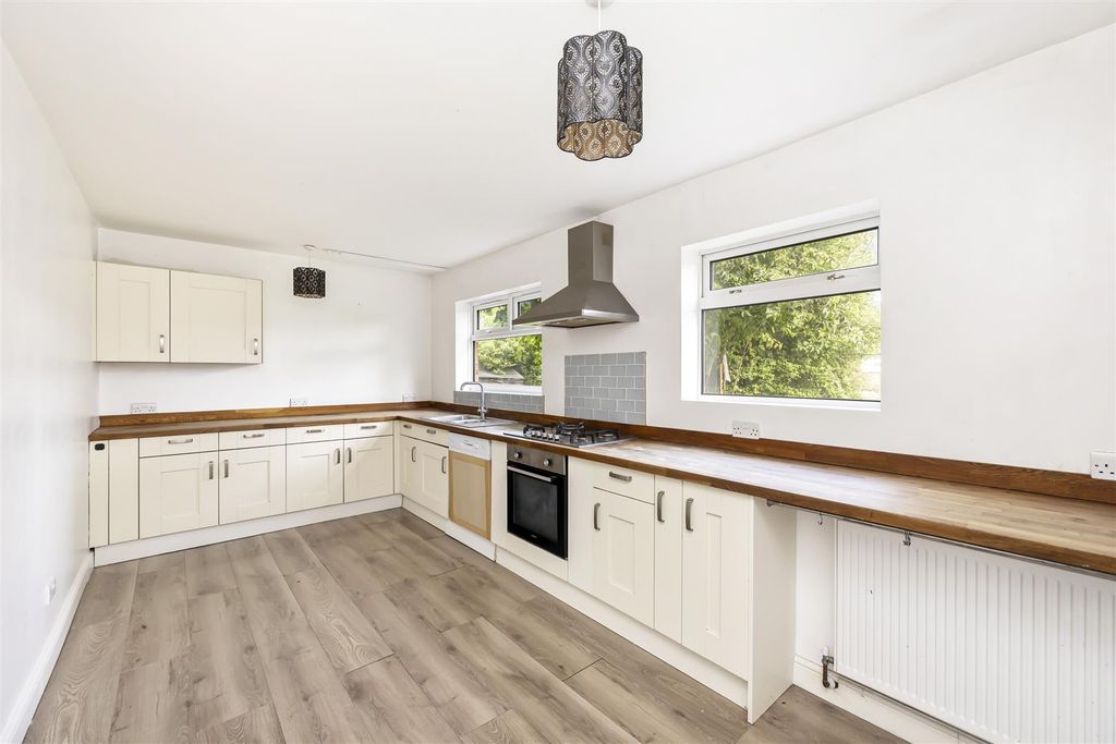 Property photo 2 of 23 Kitchen