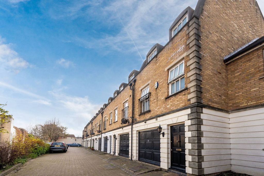 Property photo 1 of 20