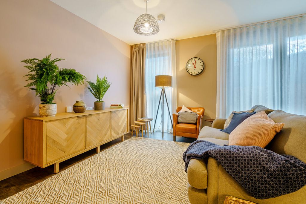 Property photo 2 of 8 60859B1063B53Eee33A81177634d