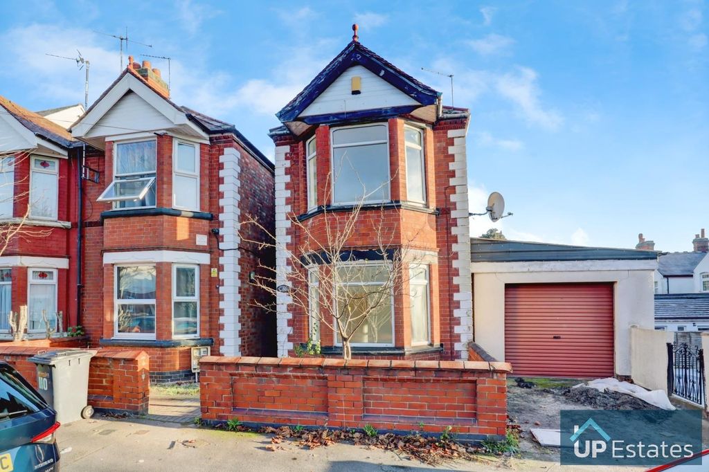 Property photo 1 of 13 Frontaspect