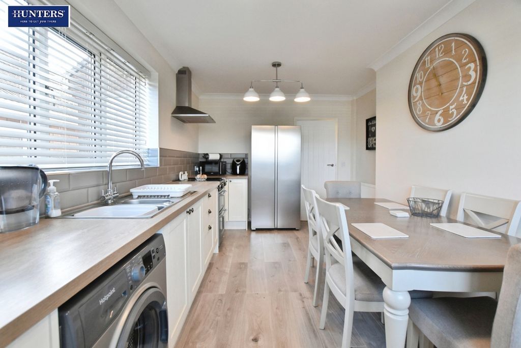 Property photo 2 of 26 Kitchen