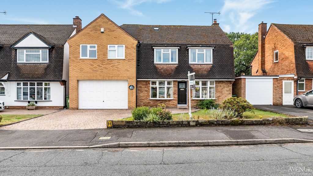 Property photo 1 of 46 5392302