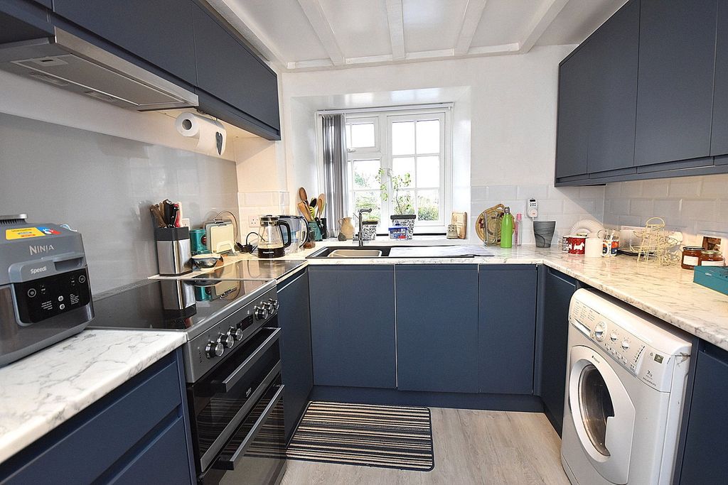Property photo 1 of 14 Picture No. 08