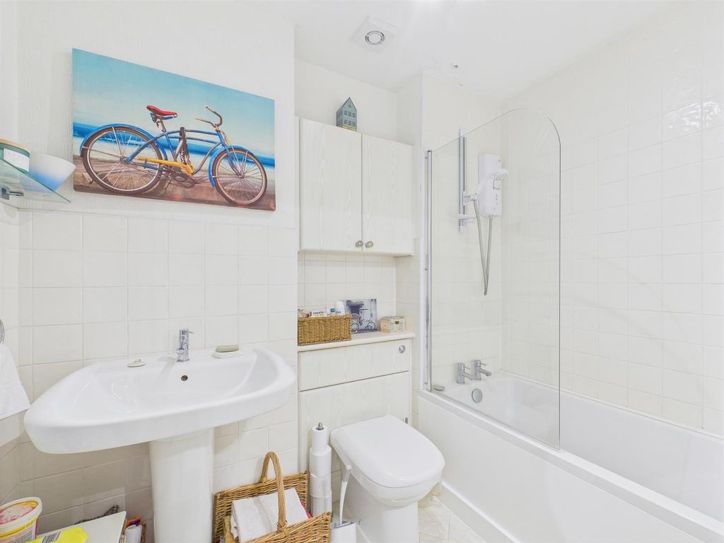 Additional image 7 of 2 bed flat for saleWells Road, Malvern WR14
