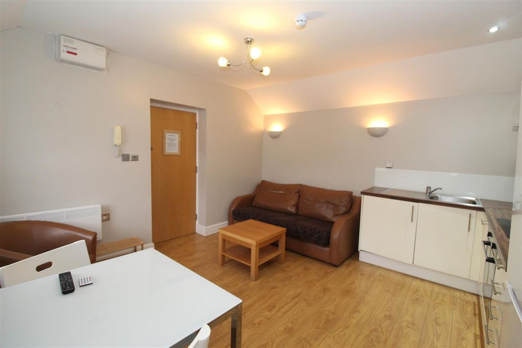 Property photo 3 of 10 Img_1398.Jpg