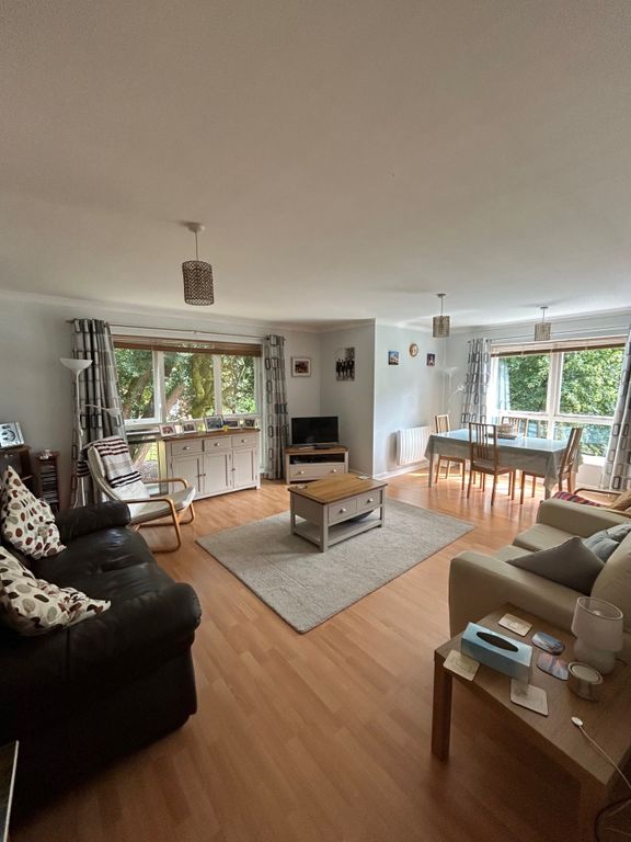 Property photo 1 of 16 Living 1