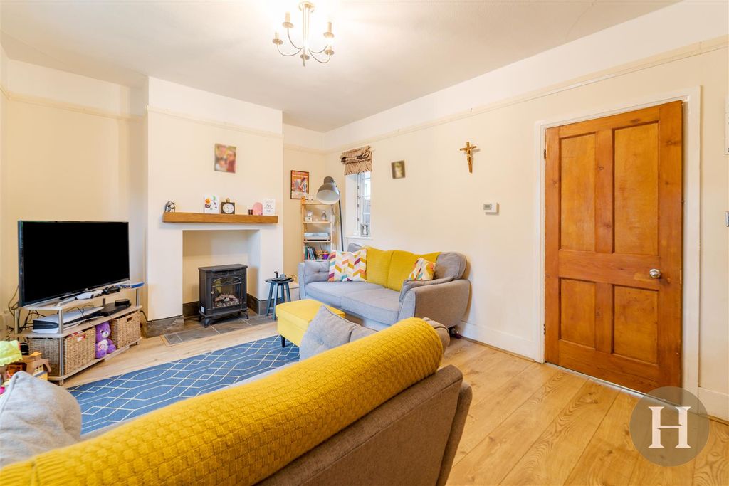 Property photo 2 of 22 Hadleigh Estate Agents-1.Jpg
