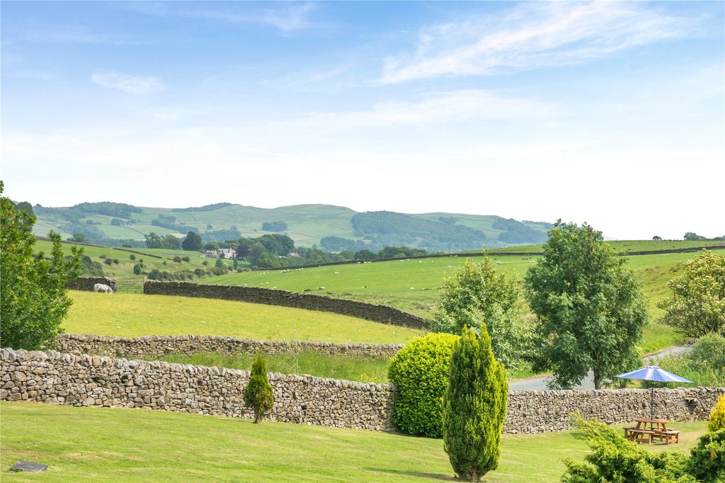 Property photo 3 of 20 Picture 3