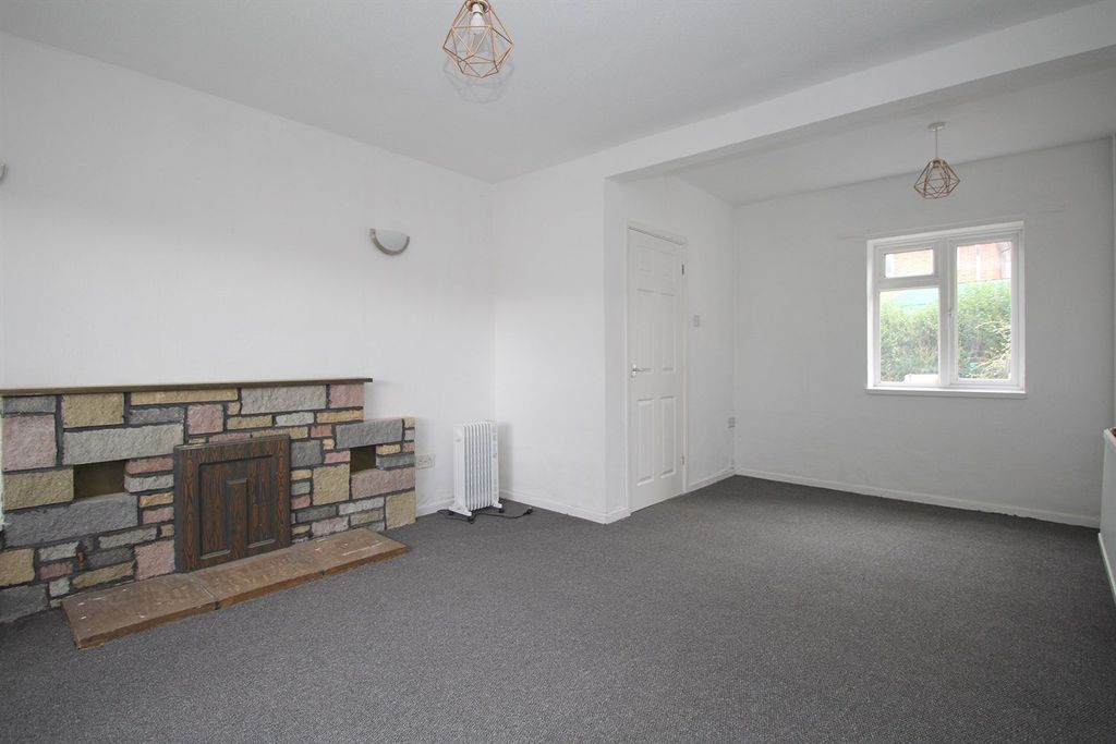 Property photo 1 of 23 Lounge