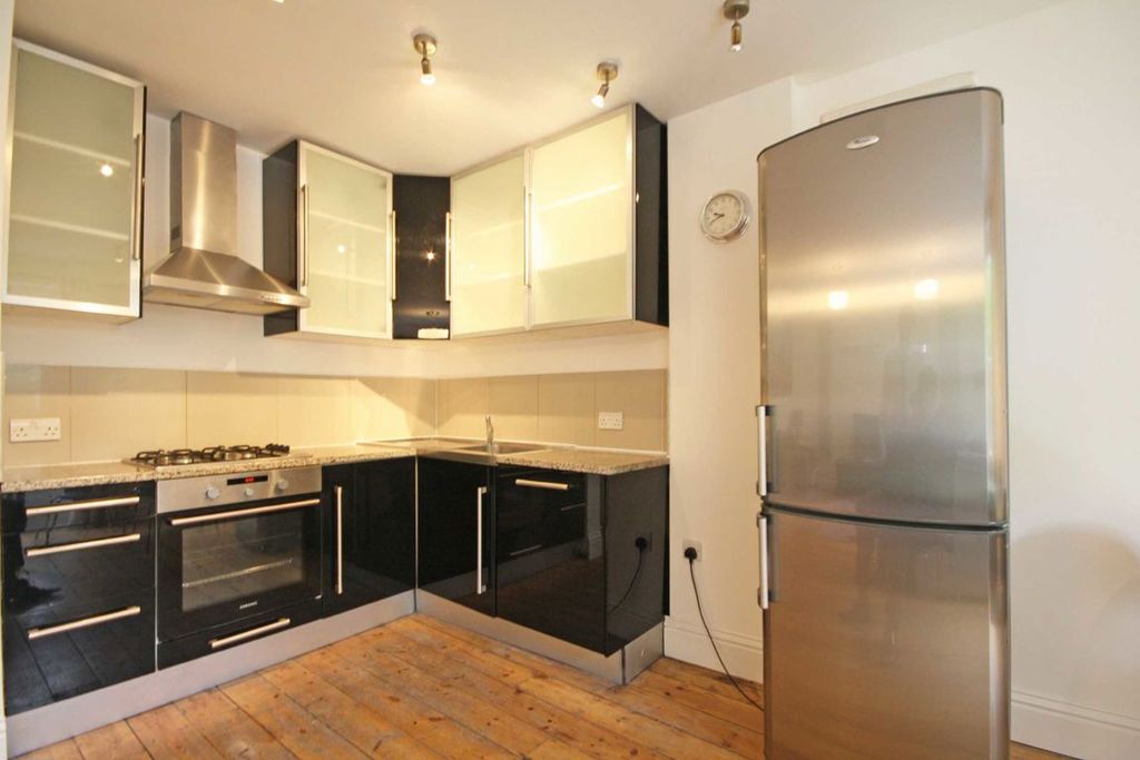 Property photo 3 of 4