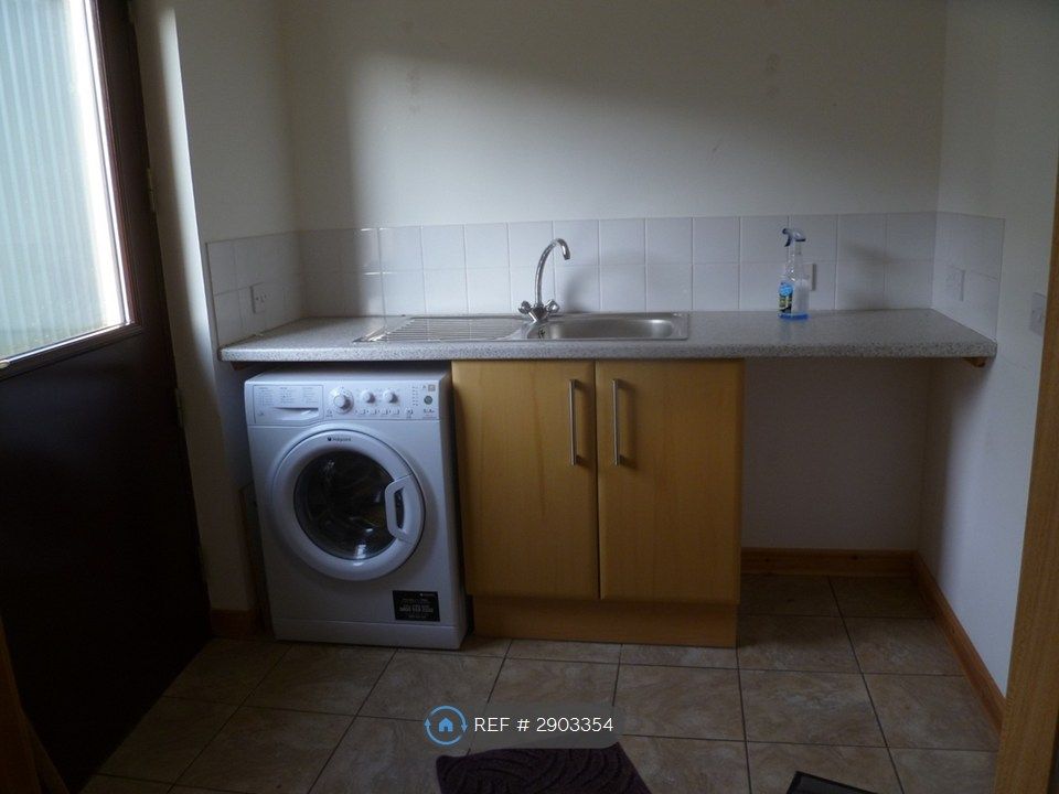 Property photo 3 of 15 Utility Room