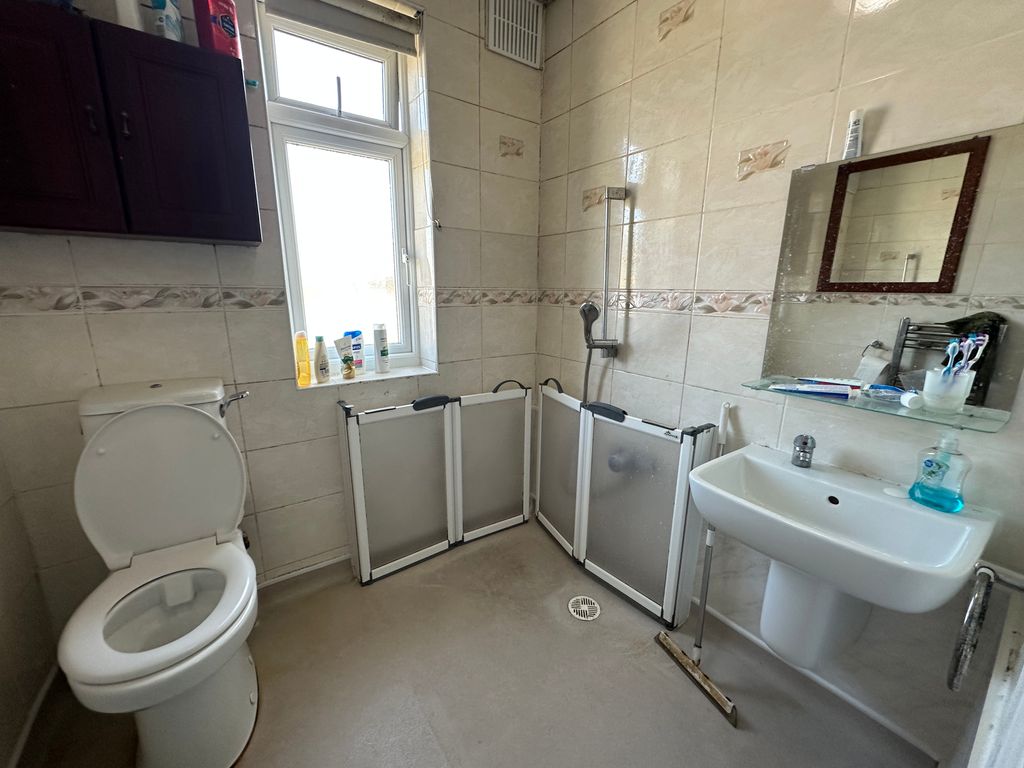 Property photo 2 of 9 Img_0921