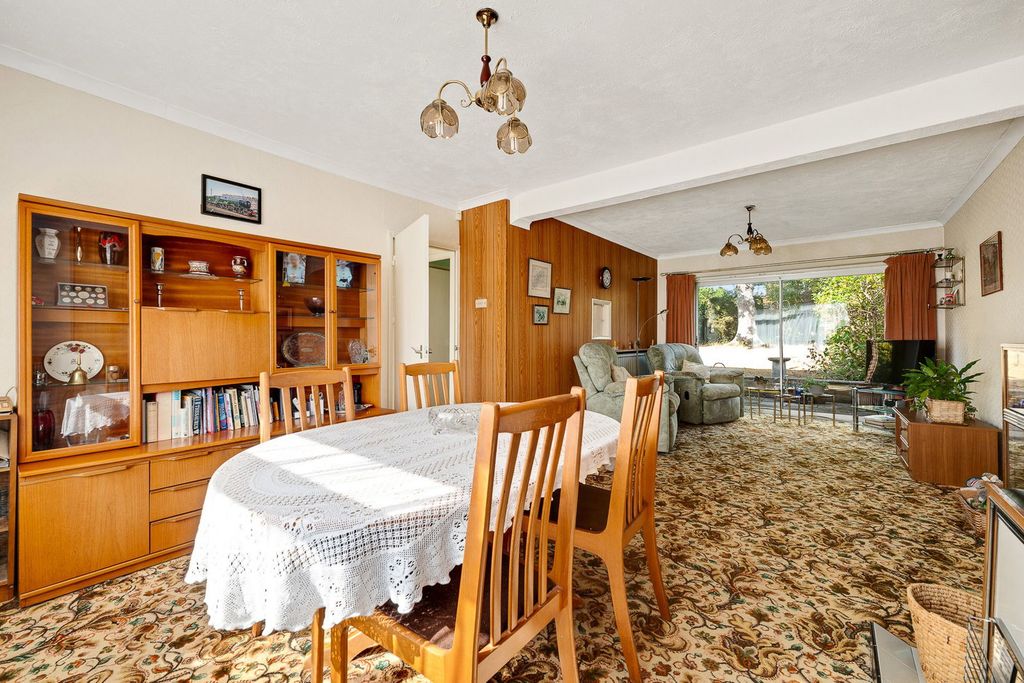 Property photo 2 of 26
