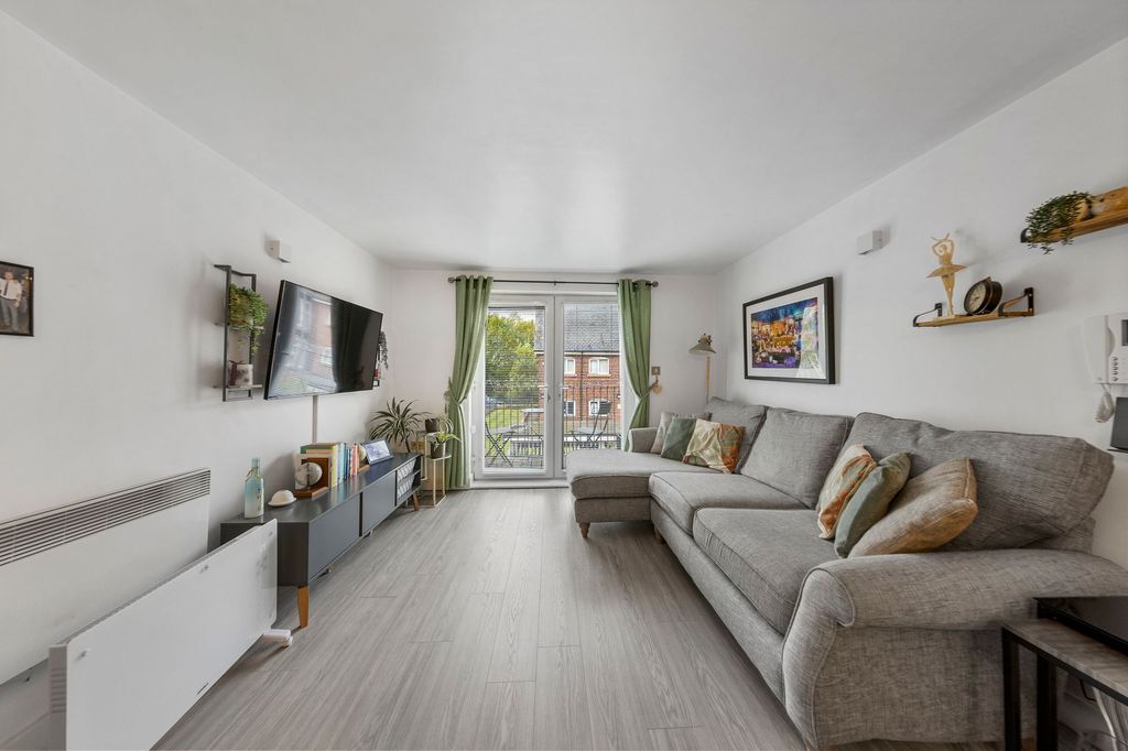 Property photo 2 of 15