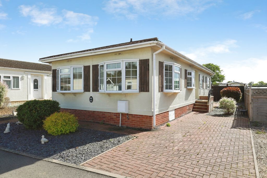 Property photo 1 of 16 Pbox-Img.Jpg