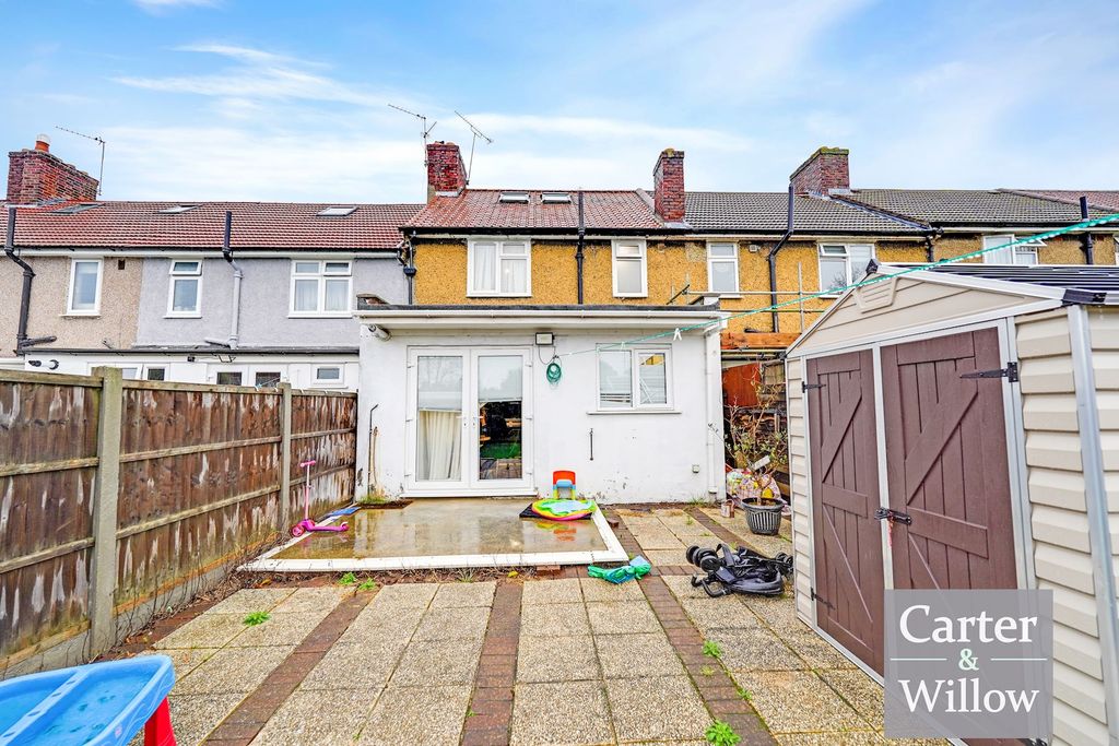 Property photo 2 of 13