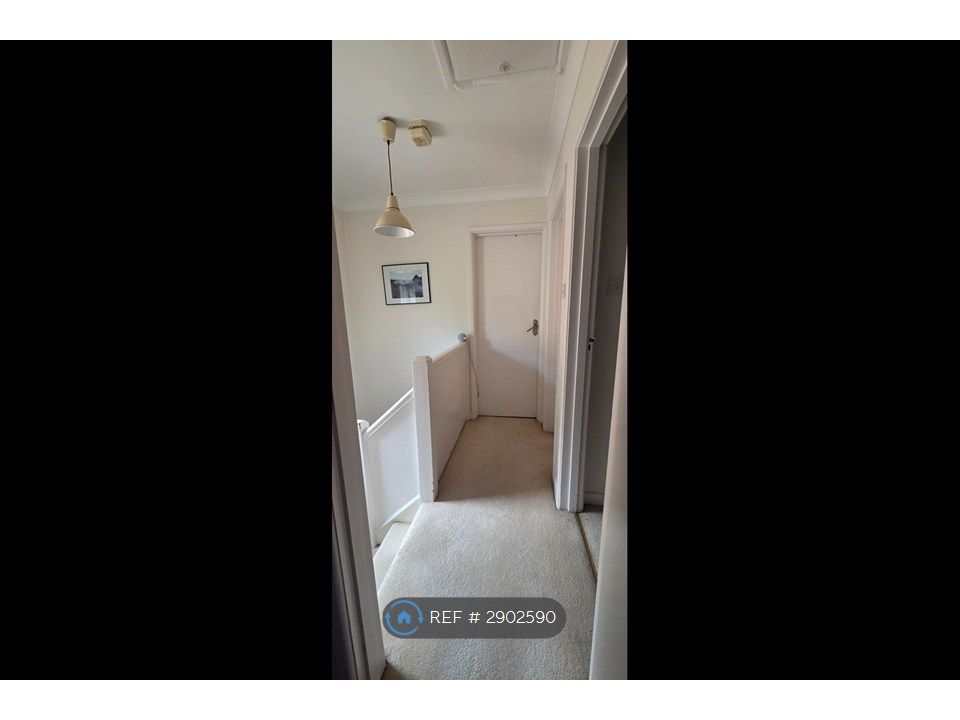 Property photo 3 of 18 Upstairs Landing