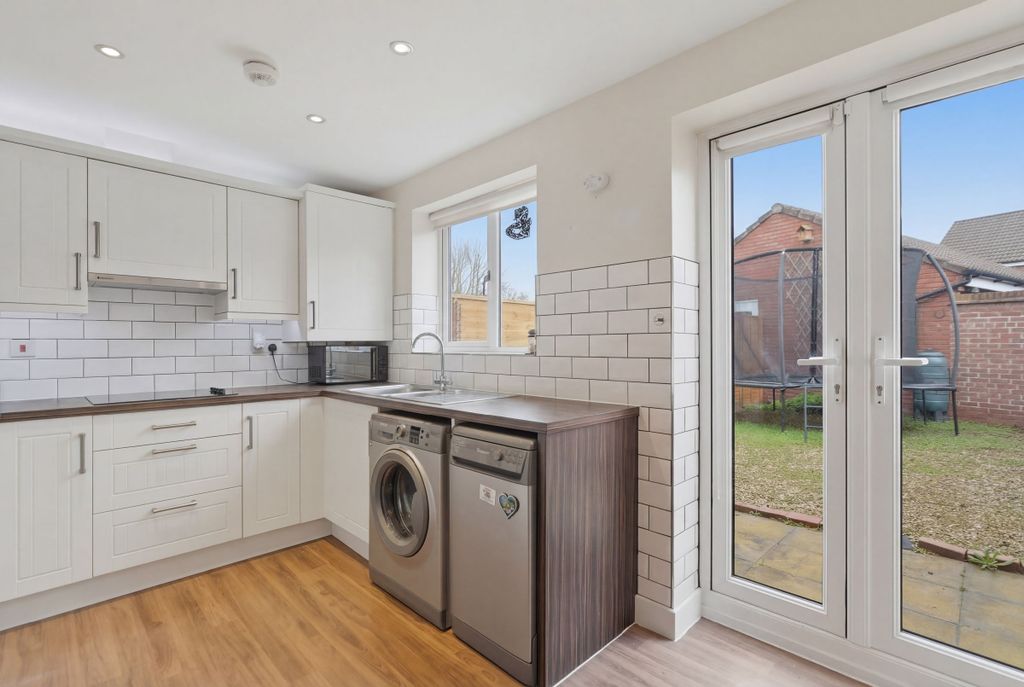 Property photo 3 of 13