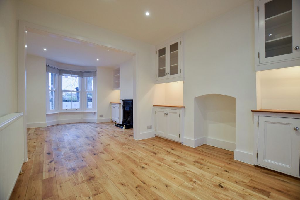 Property photo 3 of 9
