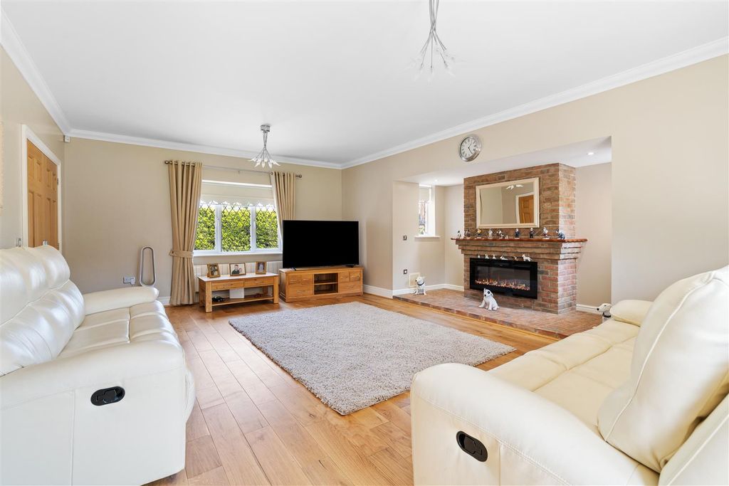 Additional image 6 of 5 bed detached house for saleSnowdrop Road, Hartlepool TS26