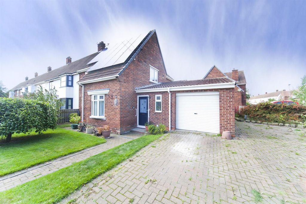 Property photo 1 of 27
