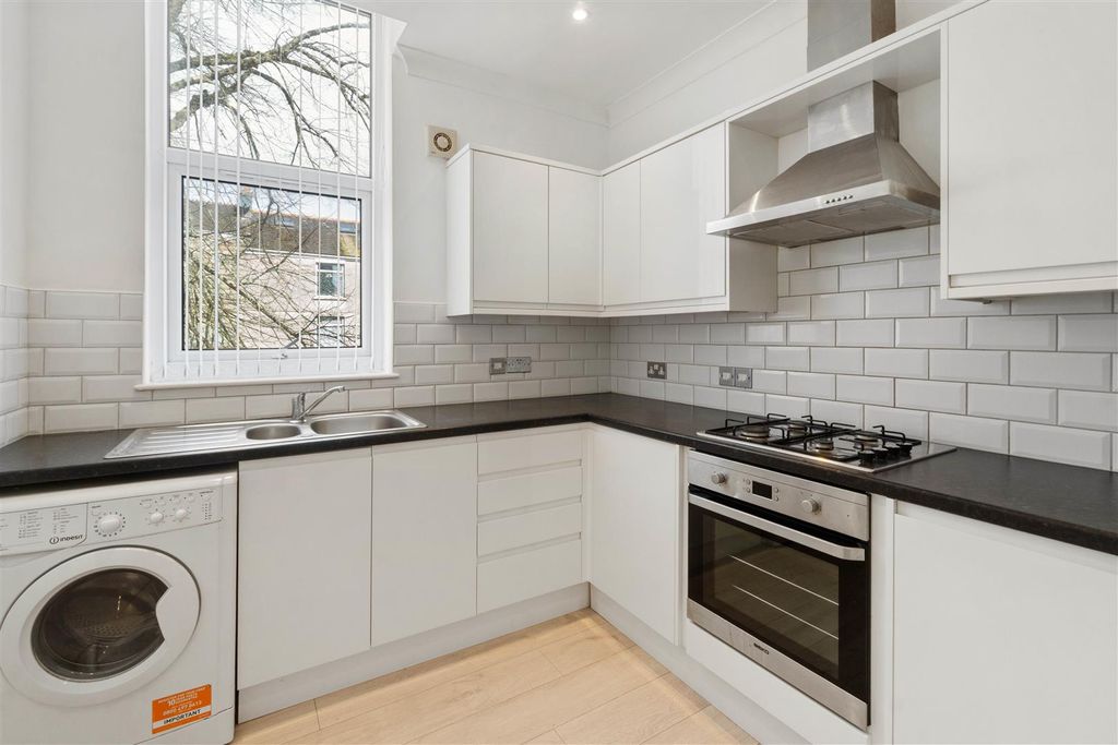 Property photo 3 of 6 03.Jpg