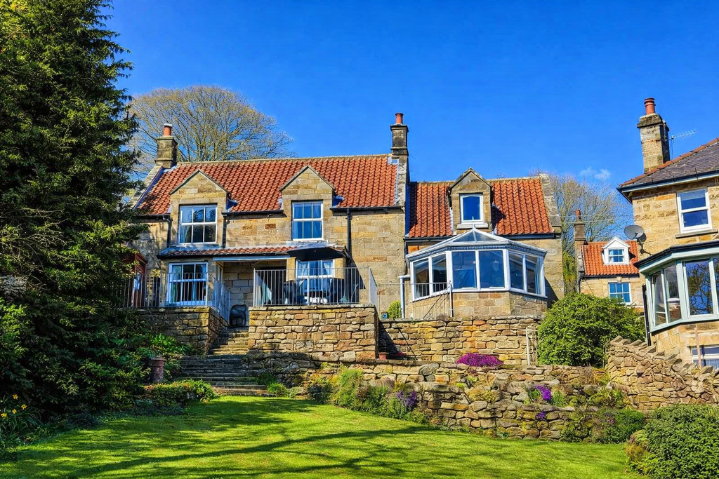 Property photo 1 of 21