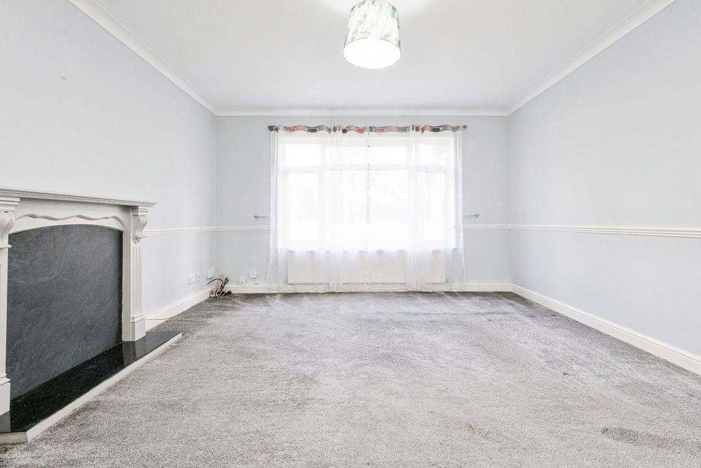 Property photo 3 of 13 Pbox-Img.Jpg