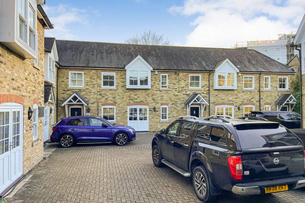 Property photo 3 of 4 Unit 2 St John's Mews, 13 St John's Road, Hampton Wick, Surrey, Kt1 4An