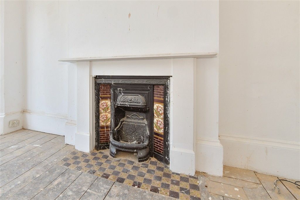 Property photo 3 of 12 Internal Feature