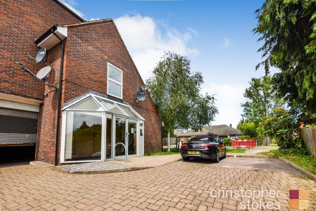 Property photo 1 of 13 3388020