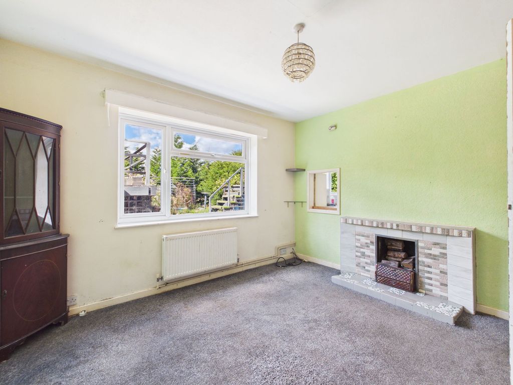 Property photo 3 of 13 Dining Room