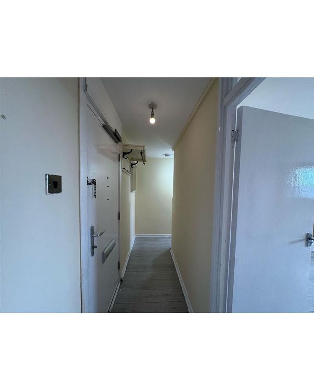 Property photo 2 of 7 c92625c9-3Aa8-4073-Be9c-c9Cf816d851c.Jpeg