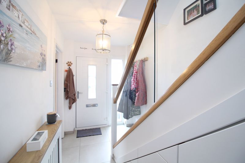 Property photo 2 of 24 Entrance Hallway
