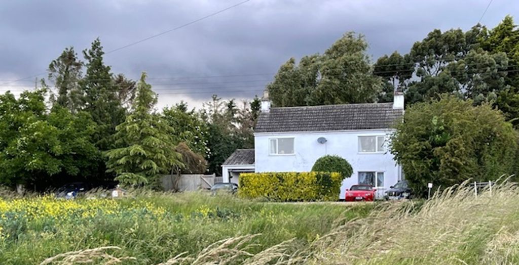 Property photo 1 of 43