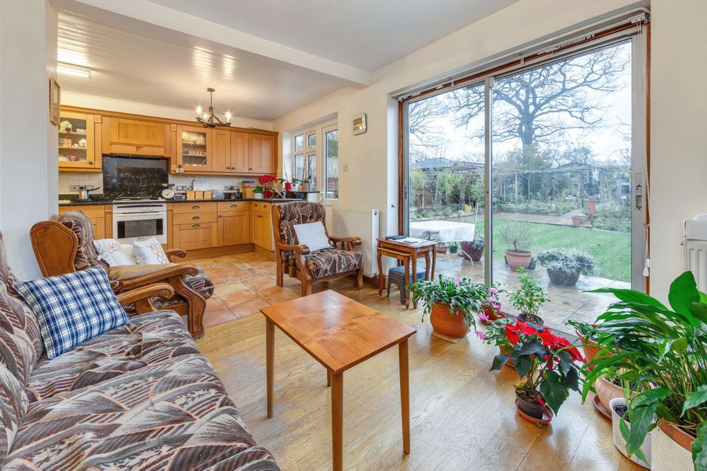 Property photo 3 of 31