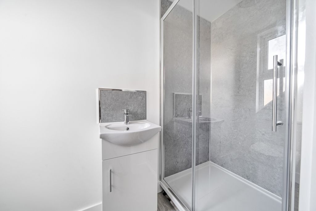 Property photo 3 of 6 1104795 (5)