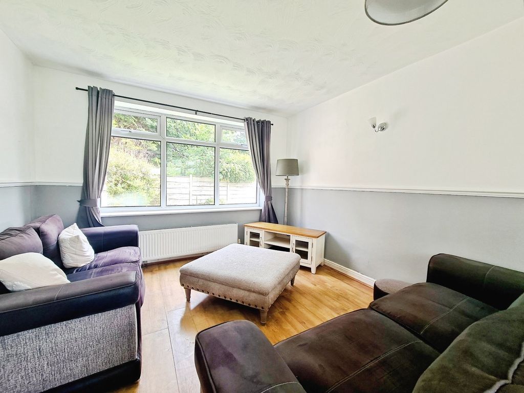 Property photo 3 of 14 Picture No. 09